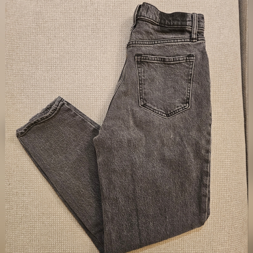 A&F - 80s Mom High Rise Jeans - 25 - Curve Love
